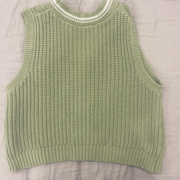 Knitted Vest - Picture 2 of 2